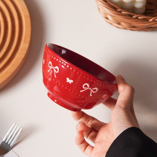 A Ceramic Bowl with Embossed Round Dots And a Bow Design, Perfect for Light Meals And Salads. This Exquisite Dessert Bowl Is Visually Appealing And Suitable for Everyday Use, Kitchen Utensils, Party Decorations, Afternoon Tea, And As a Gift
